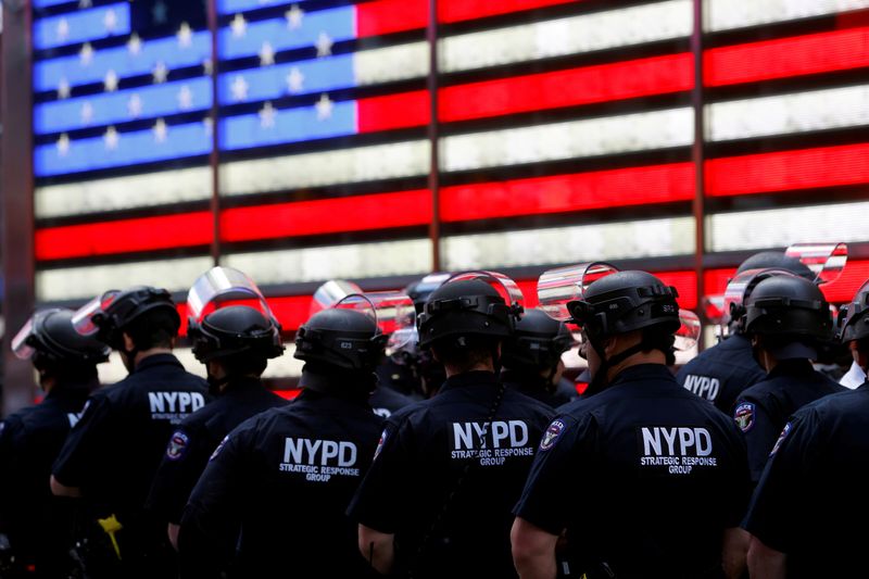 米ｎｙ市 警察予算削減盛り込む予算案可決 不十分 との声も ワールド ニュース速報 ニューズウィーク日本版 オフィシャルサイト