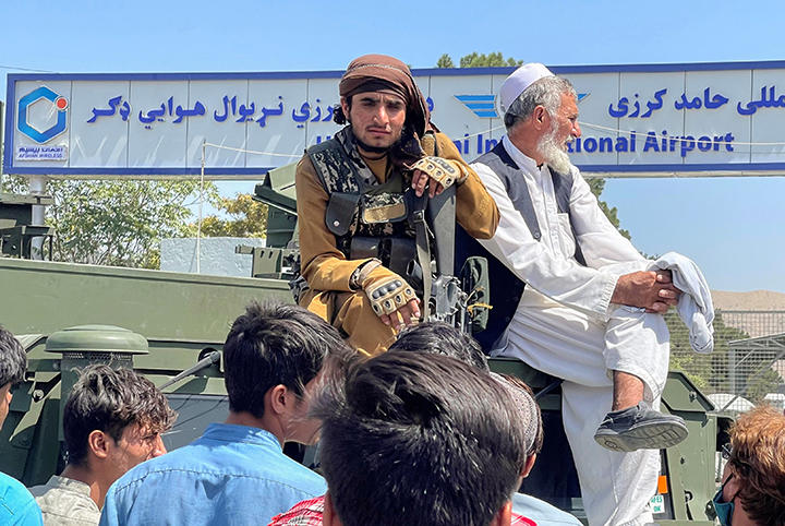 タリバンはなぜ首都を奪還できたのか？ 多くのアフガン人に「違和感 