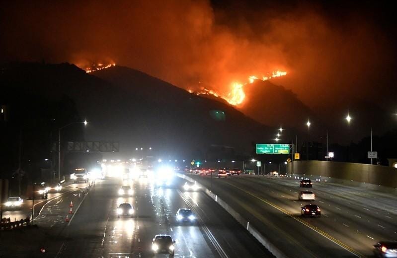 カリフォルニア山火事はlaゲッティセンター近くでも シュワルツェネッガーなど著名人が避難 ワールド 最新記事 ニューズウィーク日本版 オフィシャルサイト