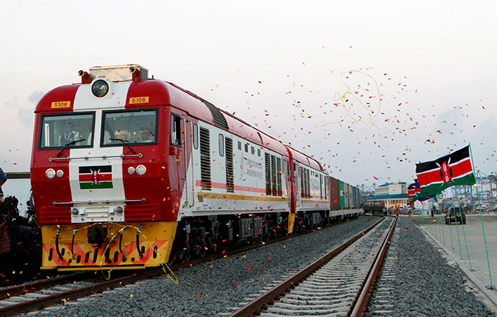 ケニア長距離鉄道開業、独立以来の大事業--中国が支援