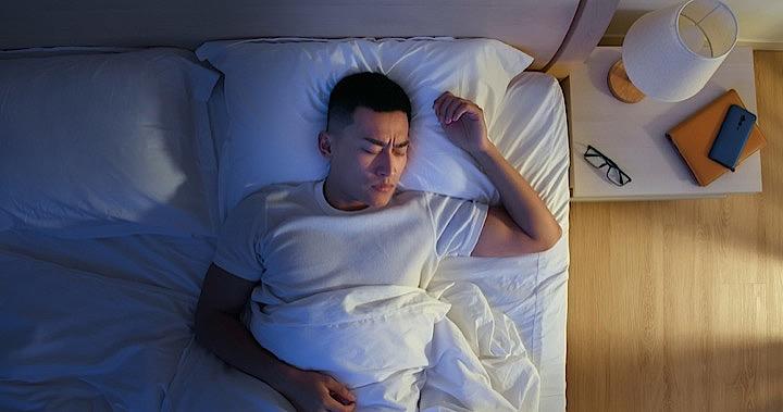 寝はじめる姿勢 で目覚めが変わる 寝ても疲れが取れない人に共通する 睡眠の大間違い ニューズウィーク日本版 オフィシャルサイト