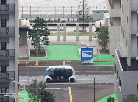 トヨタの自動運転車が選手村でパラ日本人選手と接触事故 豊田章男社長 