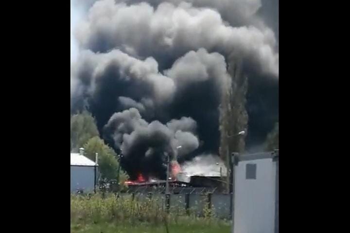 ロシア各地で相次ぐ 不可解 な火災 今度はクルスクで大規模火災が撮影される ニューズウィーク日本版 オフィシャルサイト